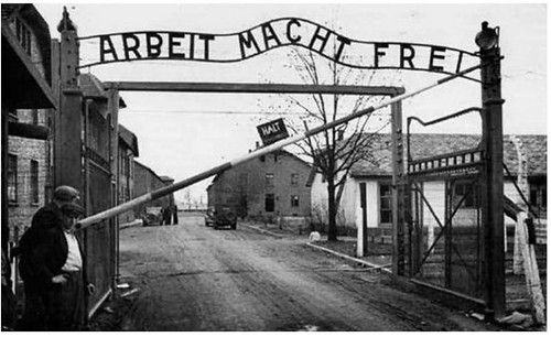 Yosef David Sánchez-Molina, cónsul de Israel en Barcelona, participa en los actos institucionales en memoria de las víctimas del Holocausto