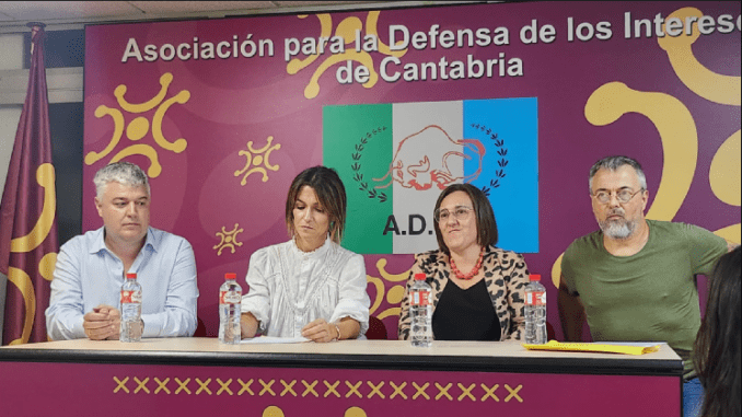 Fragmento del evento sobre la Tonada Montañesa organizado por ADIC con censura a nuestra cámara