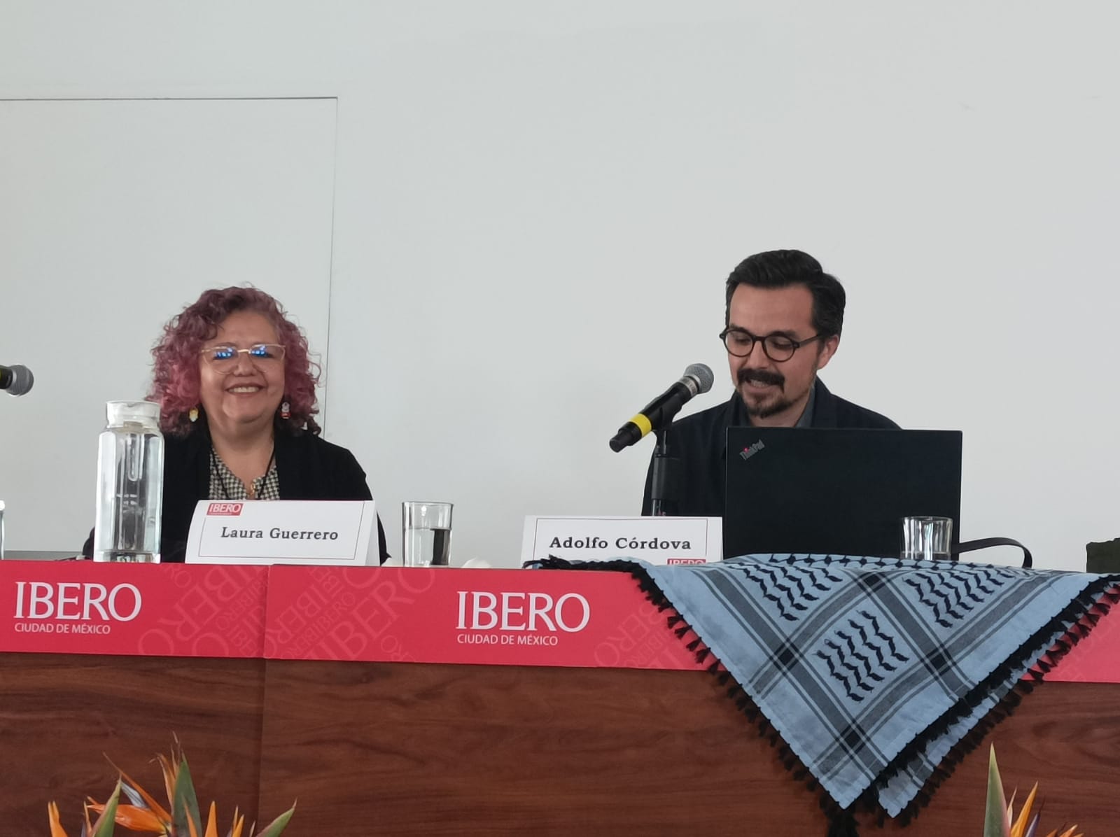 Adolfo Córdova: linterna, bosque, jaula y pájaro de la literatura infantil y juvenil