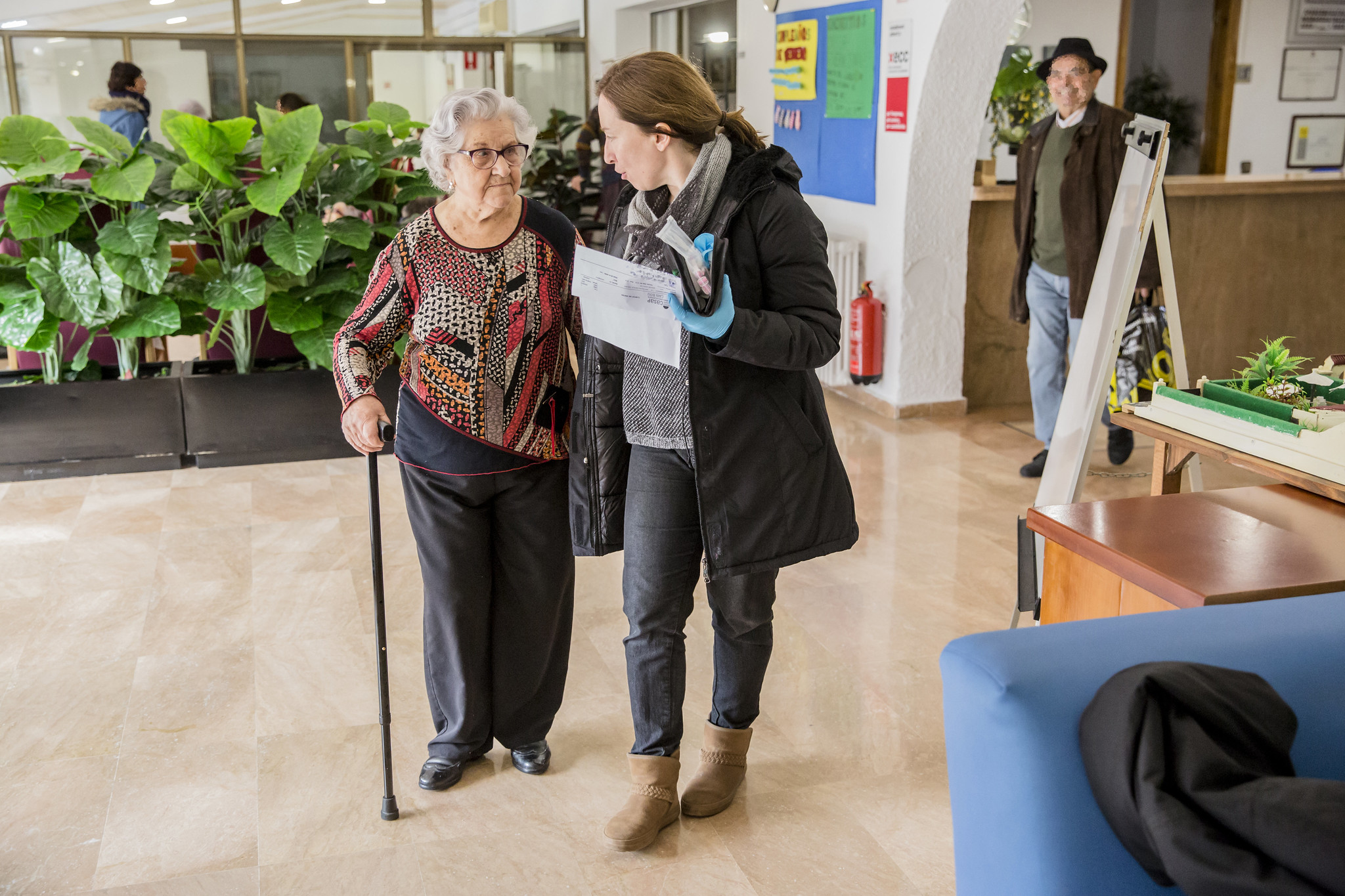 El 20% de los españoles mayores de 50 años es cuidador