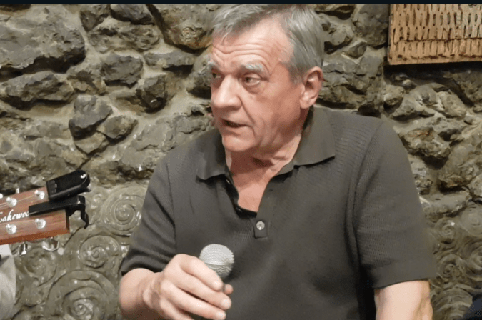 Publicación del libro ‘El cantor de la bahía’ de Chema Puente