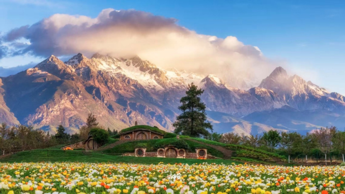 Los vuelos en helicóptero dinamizan el mercado turístico de la ciudad china de Lijiang Los vuelos en helicóptero dinamizan el mercado turístico de la ciudad china de Lijiang
